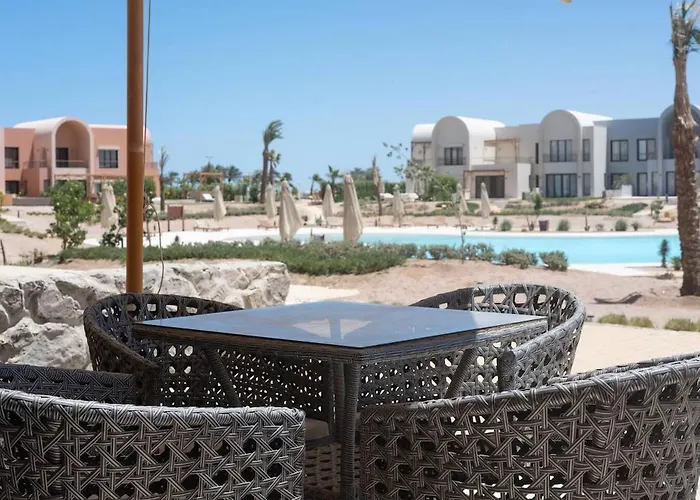Apartment Ground Floor One Bedroom In Kamaran *